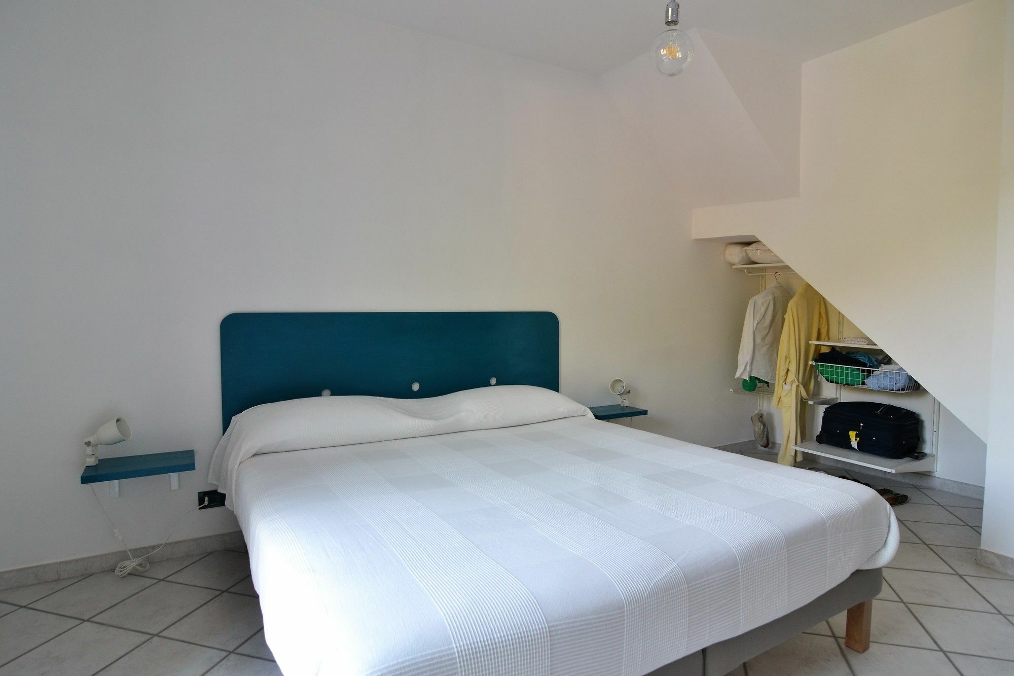 Songbird 3* Agerola